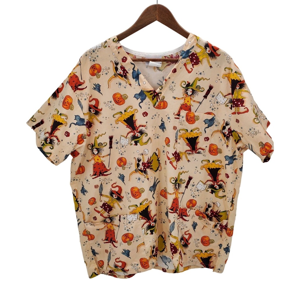 Peaches Uniforms Womens L Beige Halloween‎ Witch Print Scrub Top Classic Cotton